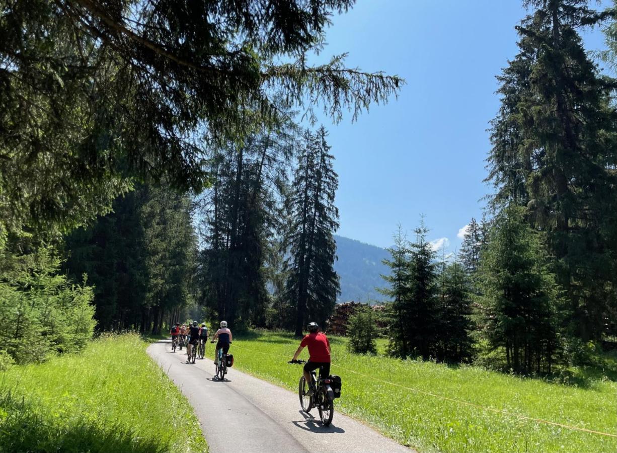 Готель Bed&Bike Bruneck - Бруніко Екстер'єр фото